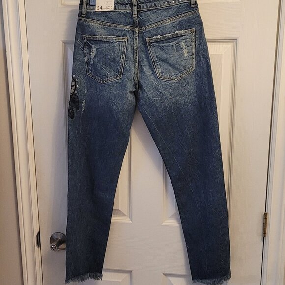 ✨NWT✨ ZARA trf High-Waist Distressed Jeans - Lace/Rhinestones/Pearls - Picture 5 of 16